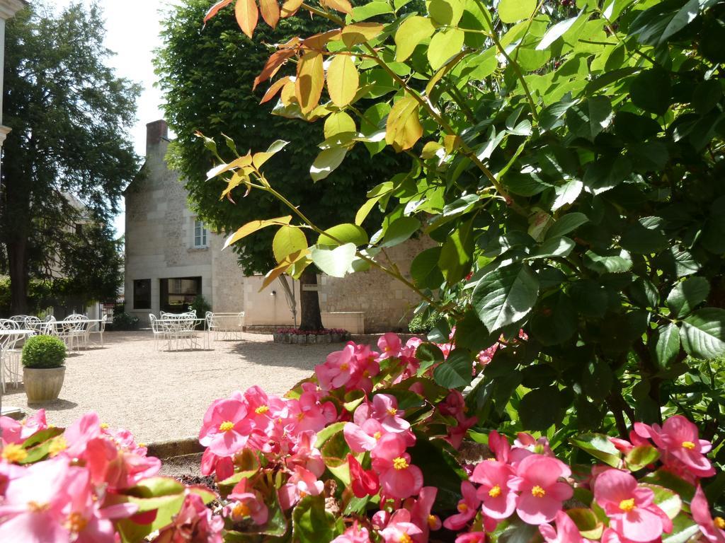 Hotel Grand Monarque Azay-le-Rideau Bagian luar foto