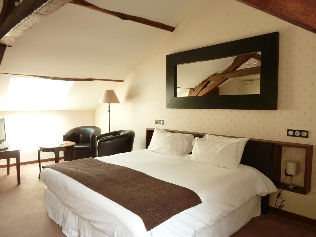 Hotel Grand Monarque Azay-le-Rideau Bagian luar foto