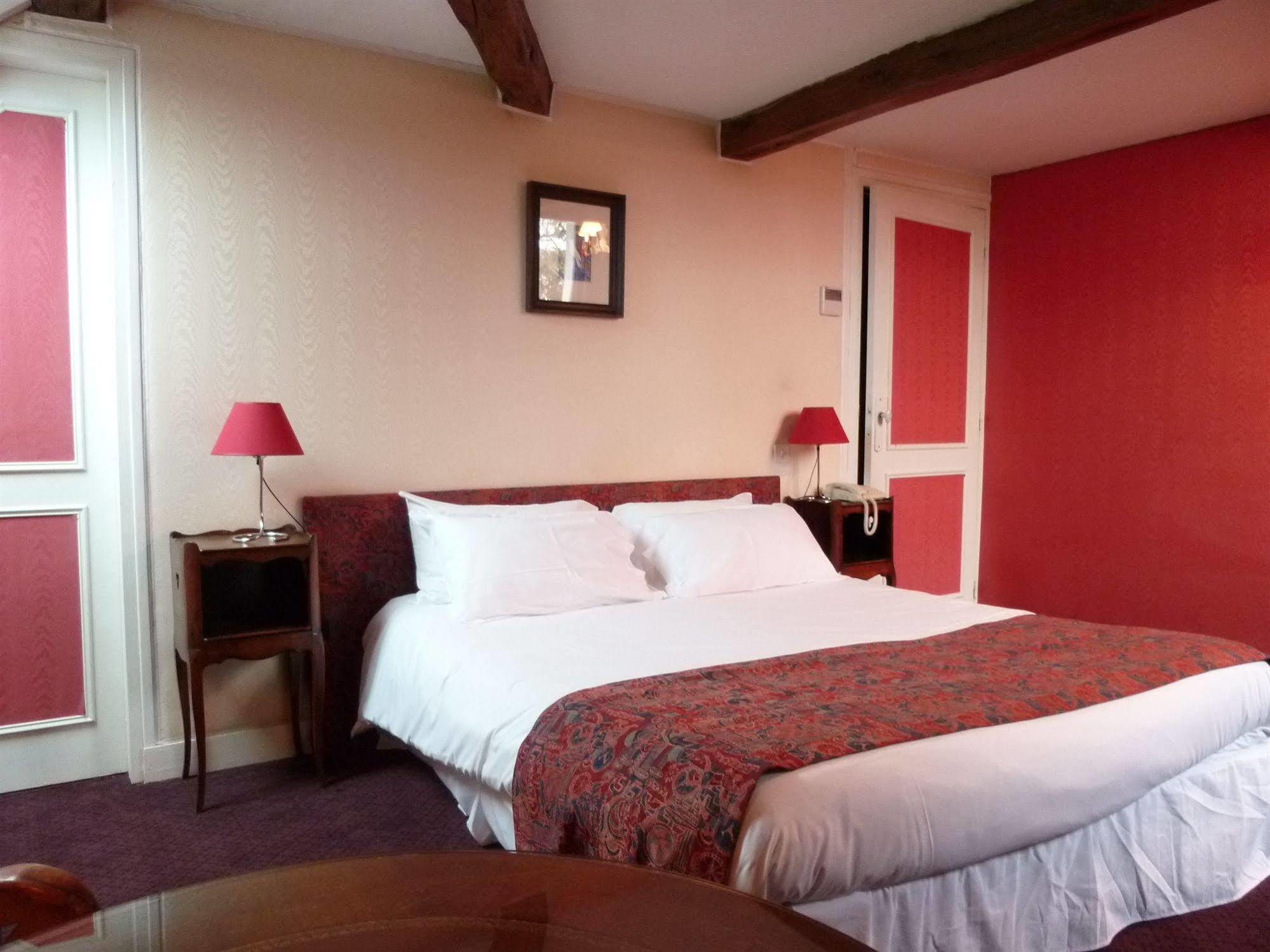 Hotel Grand Monarque Azay-le-Rideau Bagian luar foto
